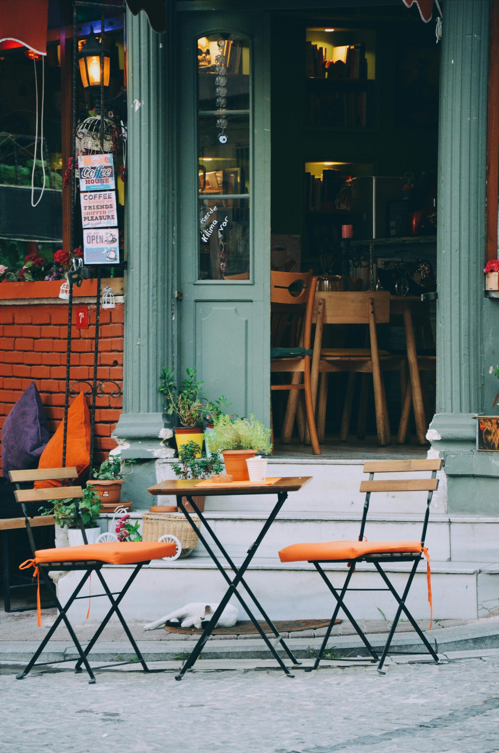 10 Must-Visit Historic Cafés in Rio de Janeiro (and Why Living Nearby Is a Smart Move)